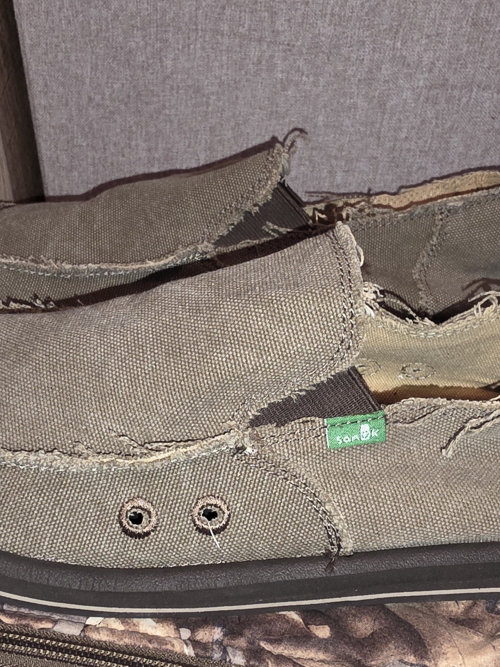 Sanuk Men's Olive Brown Canvas Slip-Ons